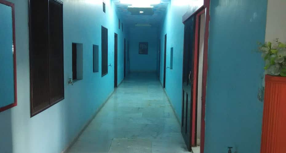 Shree Ji Hotel, Abu Road 3